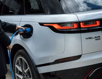 Range Rover Velar R-Dynamic P400e [Worldwide] '2020–pr.