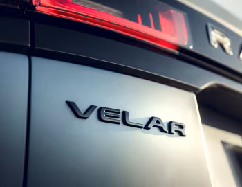 2020–pr. Range Rover Velar SVAutobiography Dynamic Edition [North America] '2019–pr.