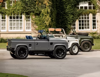 Retro Automotive Land Rover Defender (90) '2024–pr.
