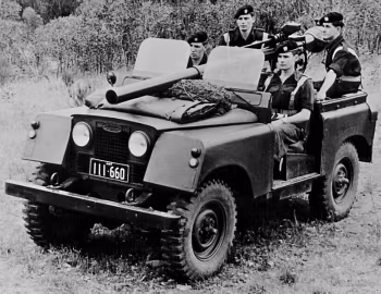 Land Rover 88 Gunbuggy with 106 mm RCL [Australia] (Census 6005B) '12.1958–12.1959