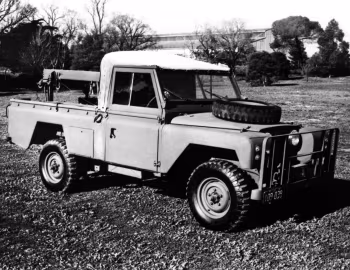 Land Rover 109 Wrecker Truck by RAEME [Australia] (Census 6287D) '1960