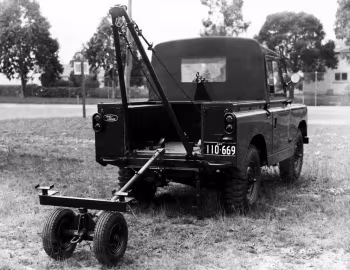 Land Rover 88 Wrecker Truck by RAEME [Australia] (Census 6287) '1959