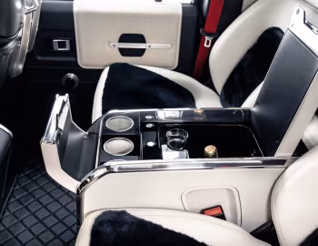 Interior TECNIQ Q40 Defender '2022
