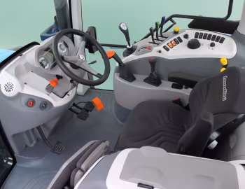 Interior Landini 6-120C '2014–17