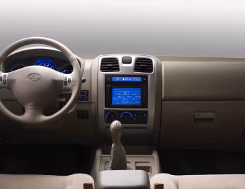 中控台 Landwind X6 '2003–05