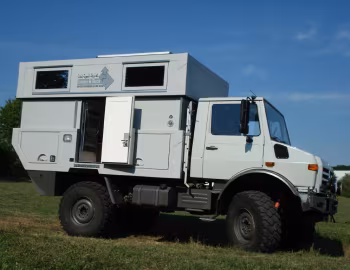 Mercedes-Benz Unimog U 1550 L mit Langer & Bock LB-U463.H (Br.437.1) '2010–13