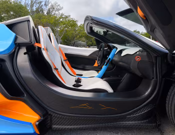 Interior Lanzante McLaren P1 Spider '2022–23
