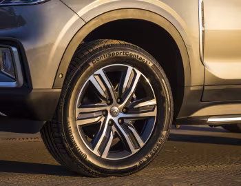 LDV D90 Diesel Executive [Australia] '2020–pr.
