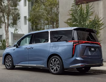 LDV Mifa 9 Luxe '2022–至今