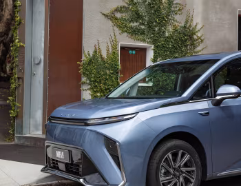 LDV Mifa 9 Luxe '2022–н.в.