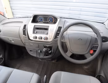 Panel frontal LDV V80 LWB High Roof [Australia] '2013–19
