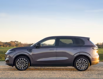Leapmotor B10 [UK-spec] '2025–н.в.