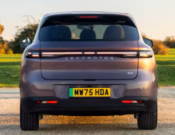 Leapmotor B10 [UK-spec] '2025–н.в.
