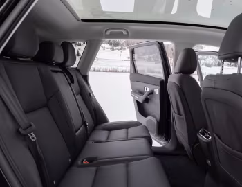 Интерьер Leapmotor C10 AWD [EU-spec] '2026