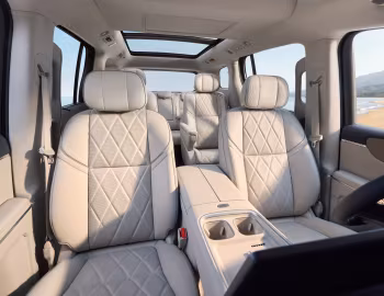 Интерьер Leapmotor D99 '2026
