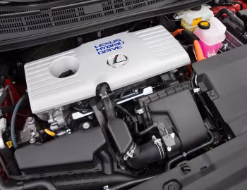 Під капотом 2015–17 Lexus CT 200h [North America] '2014–17