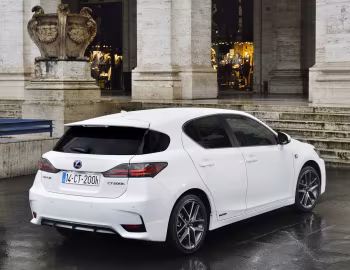 Lexus CT 200h F-Sport [Worldwide] '2014–17