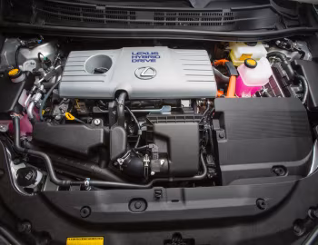 Под капотом 2015–17 Lexus CT 200h [North America] '2014–17