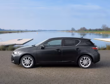 Lexus CT 200h [UK-spec] '2010–14