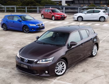 Lexus CT 200h '2010–14
