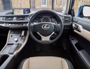 Передня панель Lexus CT 200h [UK-spec] '2017–20