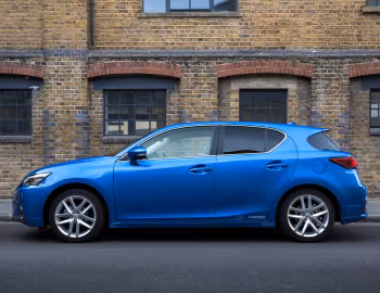 Lexus CT 200h [UK-spec] '2017–20