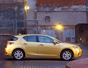 Lexus CT 200h [South Africa] '2014–17
