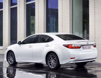 Lexus ES 200 [CIS] (XV60) '2015–18