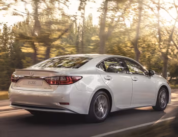 Lexus ES 200 [CIS] (XV60) '2015–18