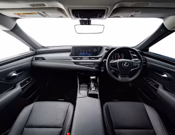Передня панель Lexus ES 250 [South Africa] '2018–21