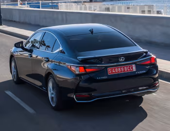 Lexus ES 300h [Worldwide] '2018–21