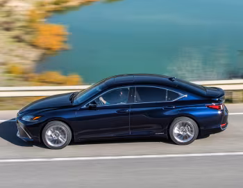 Lexus ES 300h [Worldwide] '2018–21