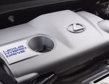 Під капотом 2013–15 Lexus ES 300h [North America] (XV60) '2012–15