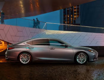 Lexus ES 300h [Worldwide] '2018–21