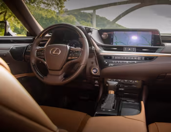 Передня панель 2019–21 Lexus ES 300h [North America] '2018–21