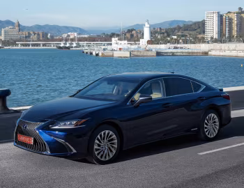 Lexus ES 300h [Worldwide] '2018–21