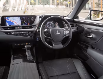 Передня панель Lexus ES 300h [Australia] '2018–21