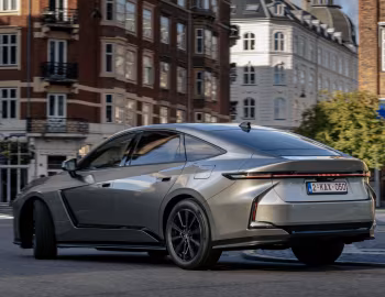 Lexus ES 300h AWD [EU-spec] '2026