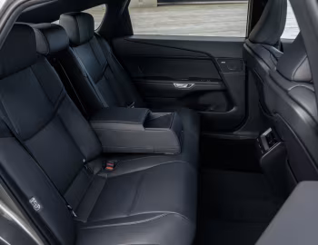 Intérieur Lexus ES 300h AWD [EU-spec] '2026