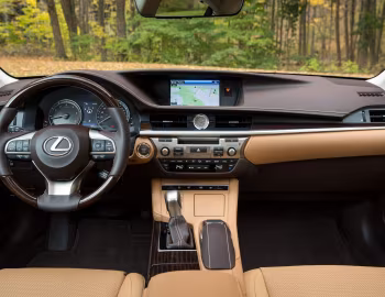 中控台 2016–18 Lexus ES 350 [North America] (XV60) '2015–18