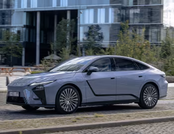 Lexus ES 350e [EU-spec] '2026