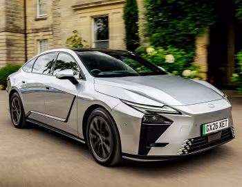 Lexus ES 350e [UK-spec] '2026