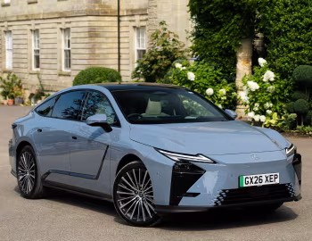 Lexus ES 350e [UK-spec] '2026