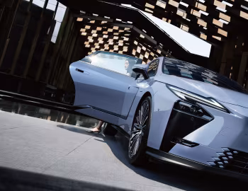 Lexus ES 350e [China] '2025–н.в.
