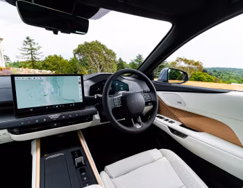 Інтер'єр Lexus ES 350e [UK-spec] '2026