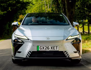 Lexus ES 350e [UK-spec] '2026