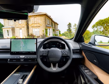 Передня панель Lexus ES 350e [UK-spec] '2026