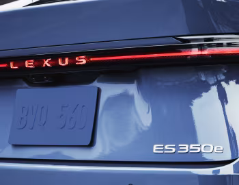 2026 Lexus ES 350e Luxury Executive [North America] '2026