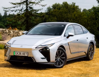 Lexus ES 350e [UK-spec] '2026