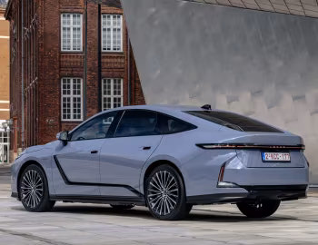Lexus ES 350e [EU-spec] '2026
